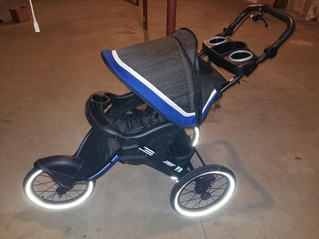 kolcraft jogging stroller